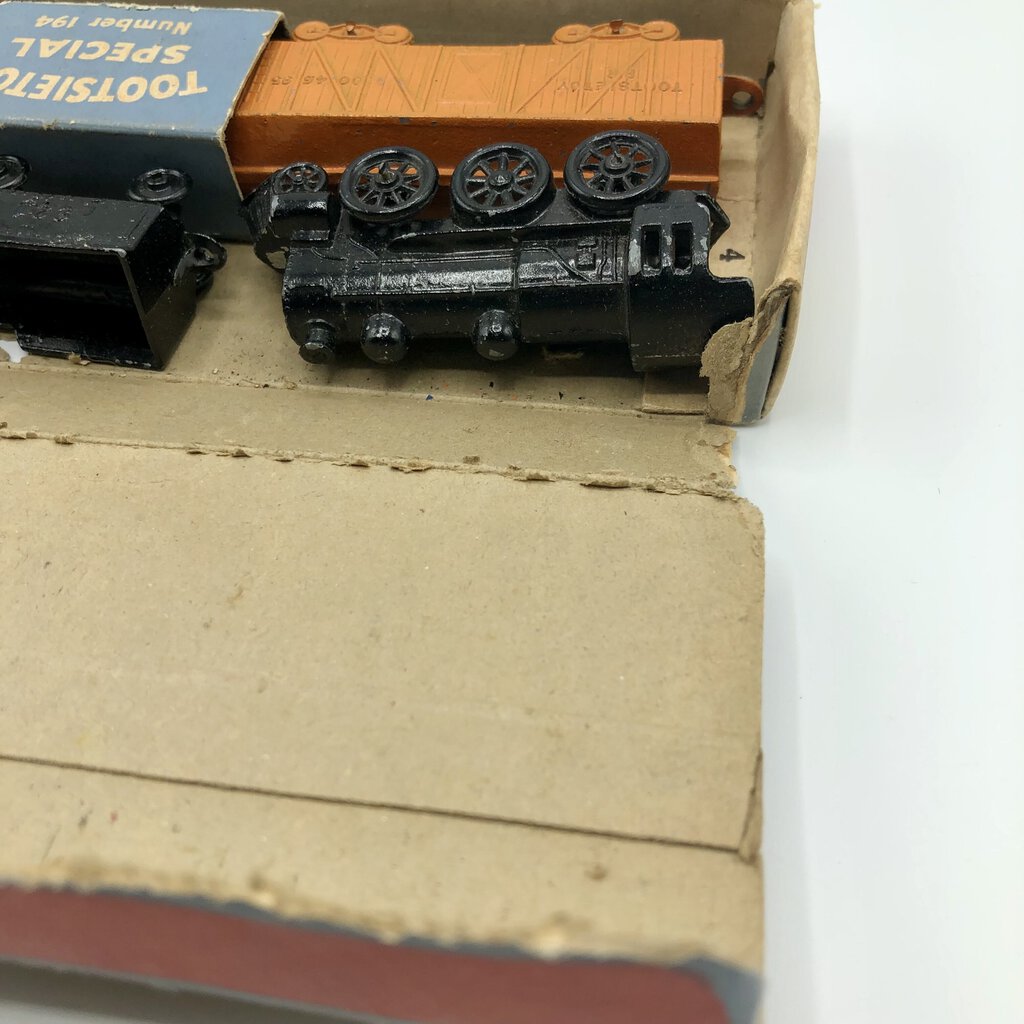 Tootsietoy Railroad Tootsie Special 194 Train Set Original Box /b