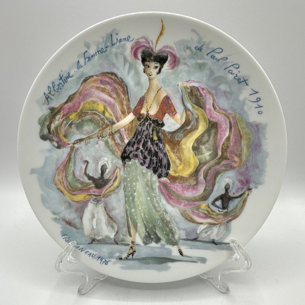 2 Vintage D’Arceau Limoges Les Femmes Du Siecle Collector Plates 1910, 1965 /cb