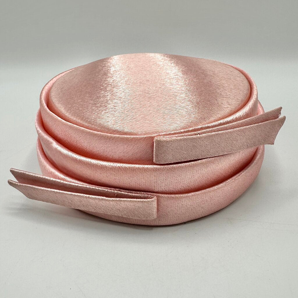 1960s Jonquil Original Pink Satin Women's Pillbox Hat “Jackie O.” Style Size Medium /cb