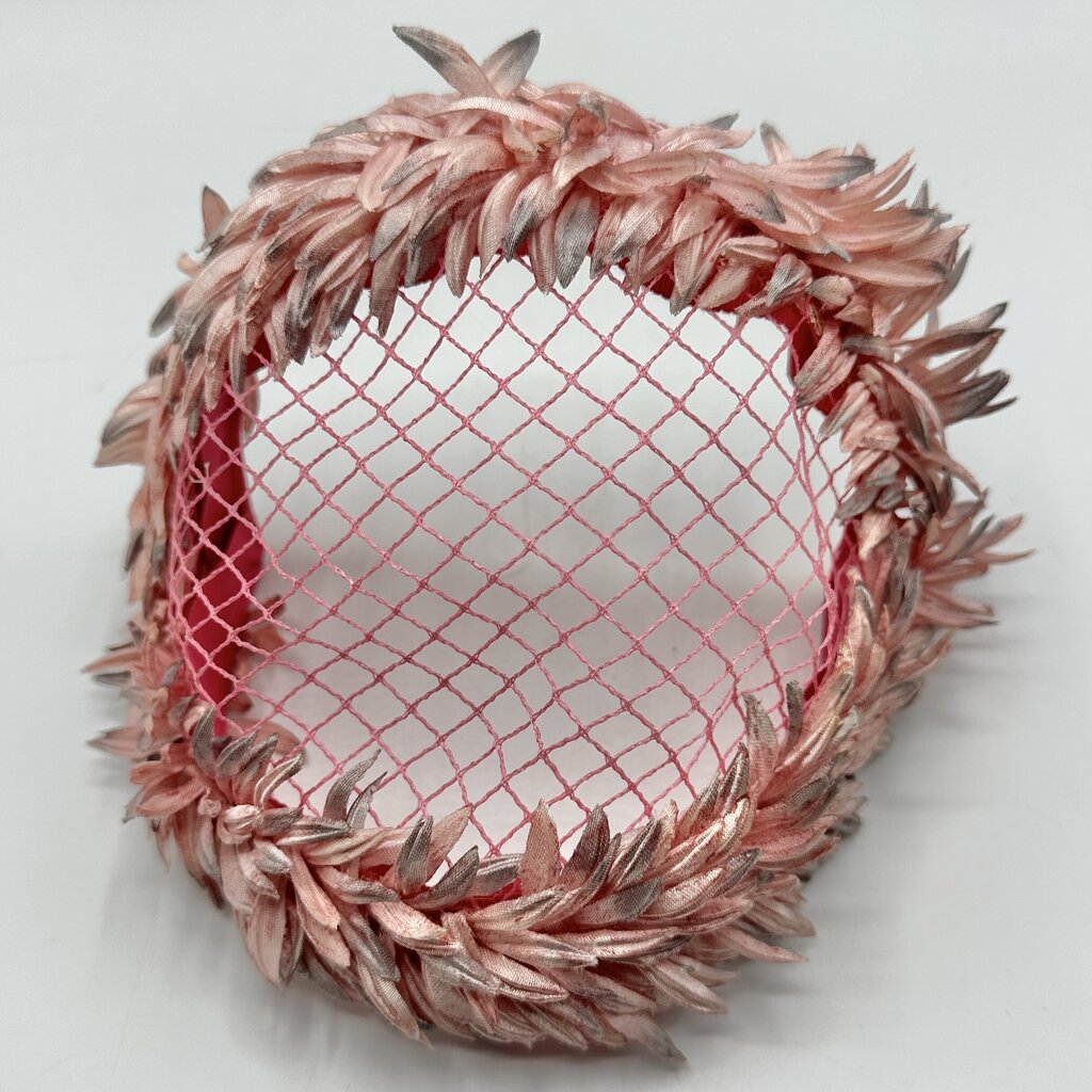 Original !950s Pink Net & Floral Petals Women’s Half Hat/Fascinator /cb