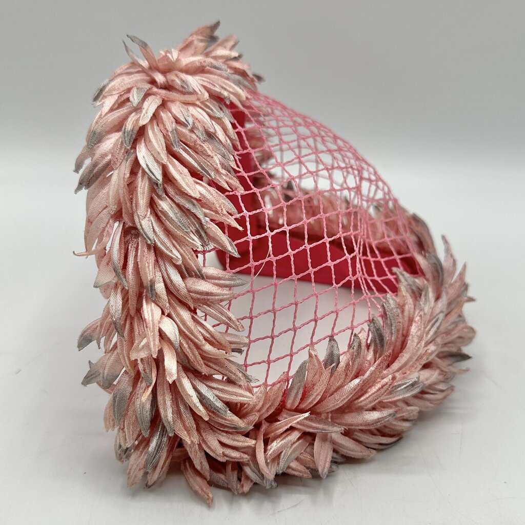Original !950s Pink Net & Floral Petals Women’s Half Hat/Fascinator /cb