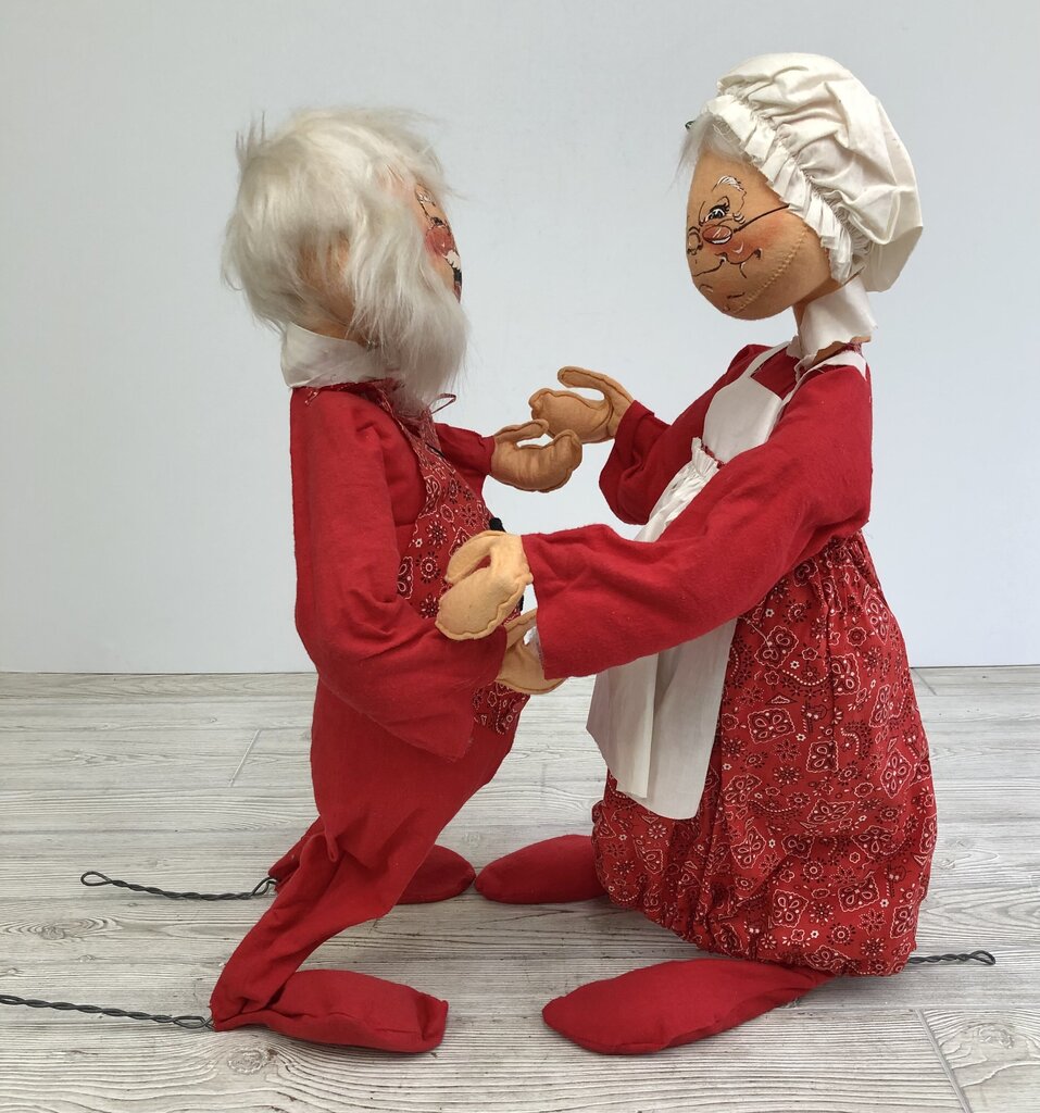 Large 1971 Annalee Santa & Mrs Santa Claus 28” Dolls /b