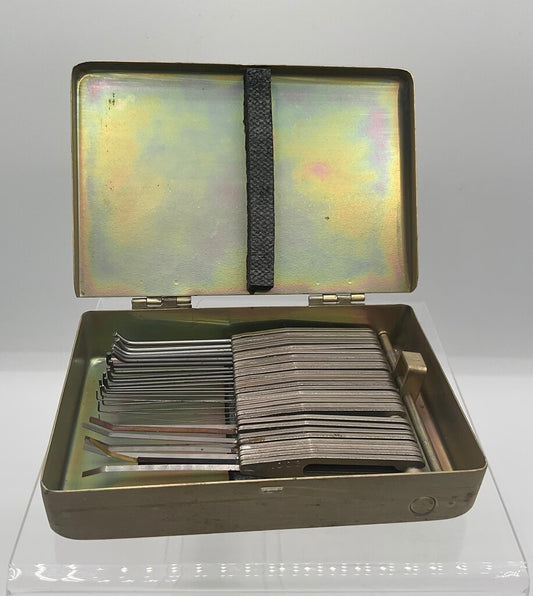 Vintage Cased Gap Feeler 28 Gauge Set (Unbranded) /s