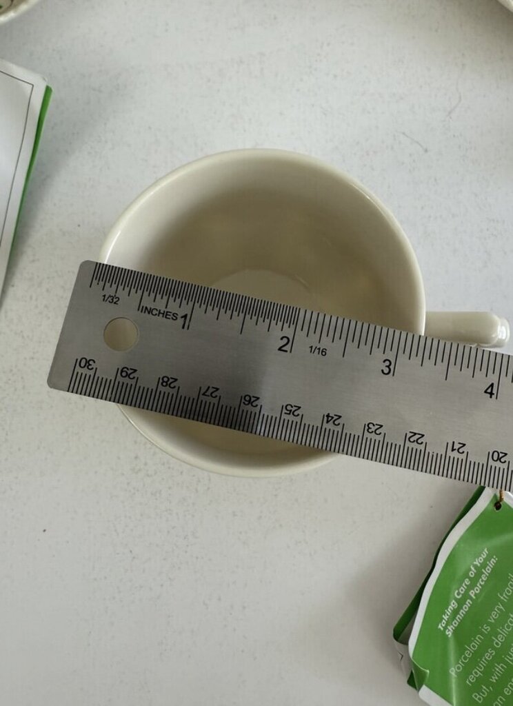 The Shannon Collection 7pc Lot of Porcelain Shamrock Cuos & Saucers NWT /r