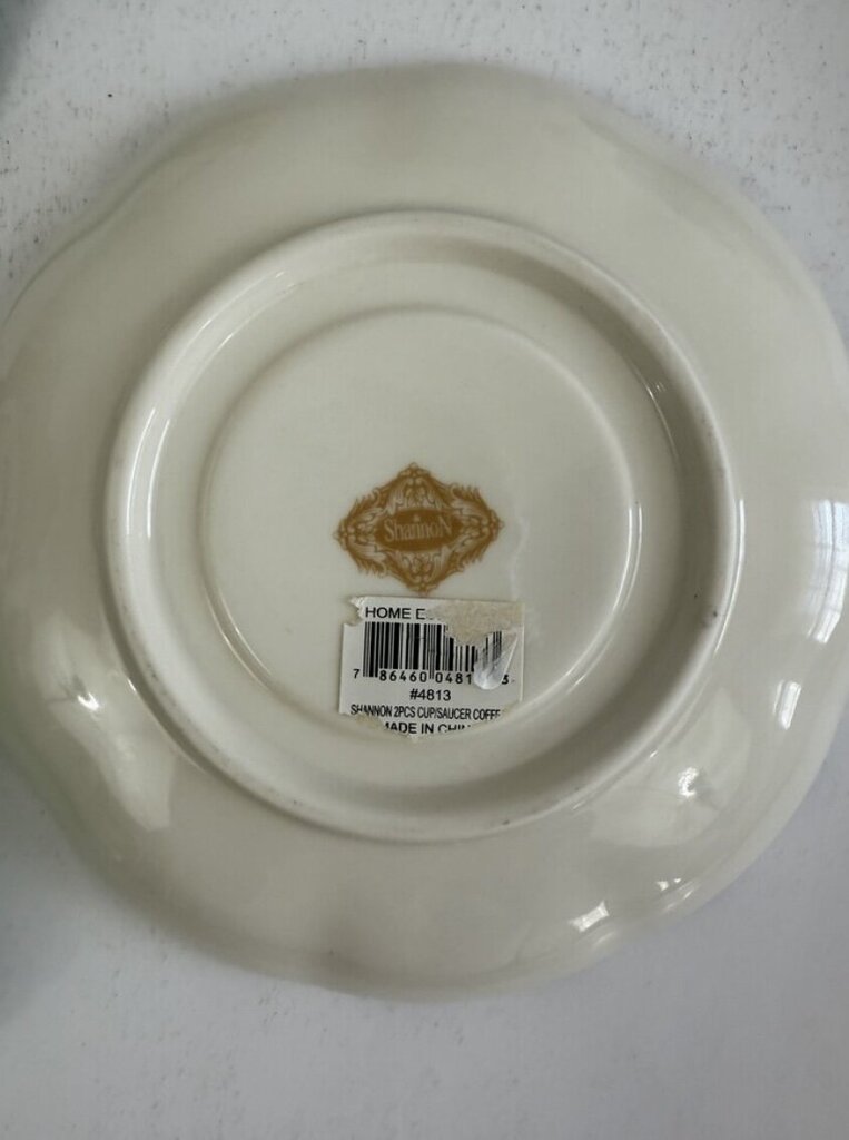 The Shannon Collection 7pc Lot of Porcelain Shamrock Cuos & Saucers NWT /r