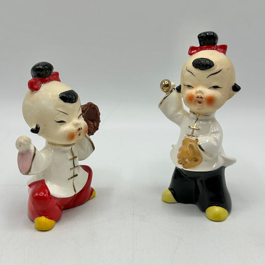 Vintage Japanese Baseball Playing Children Salt and Pepper Shaker Set-Mid Century Ceramic Collectible /cb