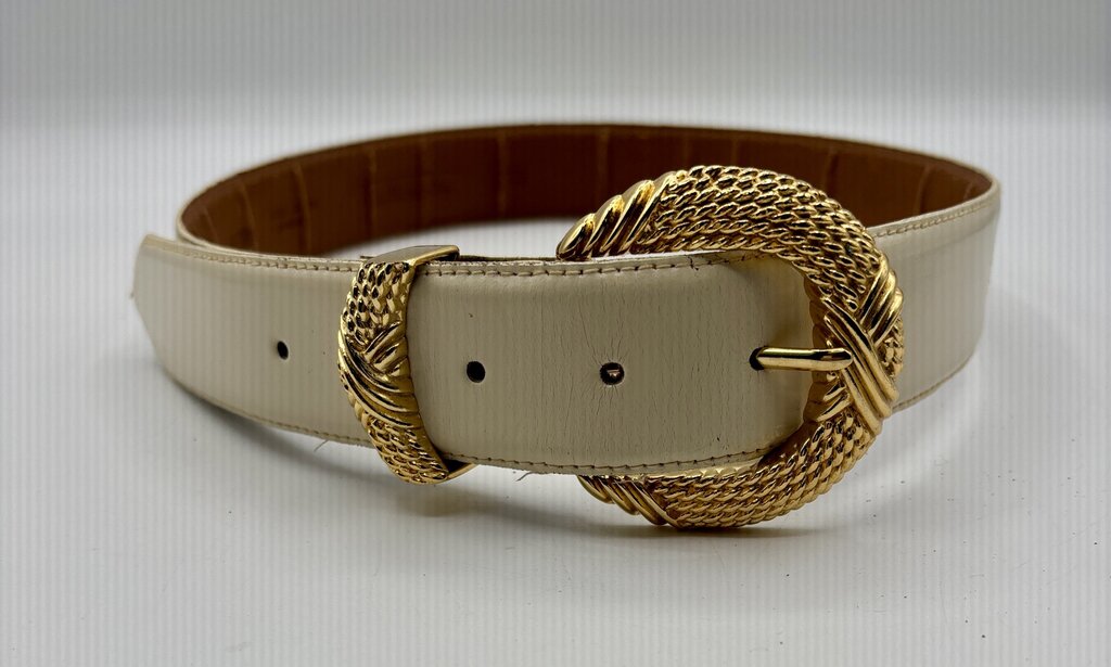 Talbots Cream Leather Belt w/ Gold Buckle Sz. M /j