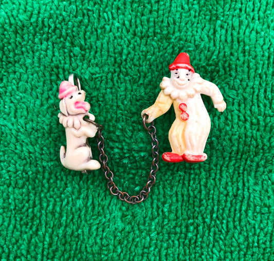 1950s/60s Circus Clown w/ Dog Dble Pin Brooch /b