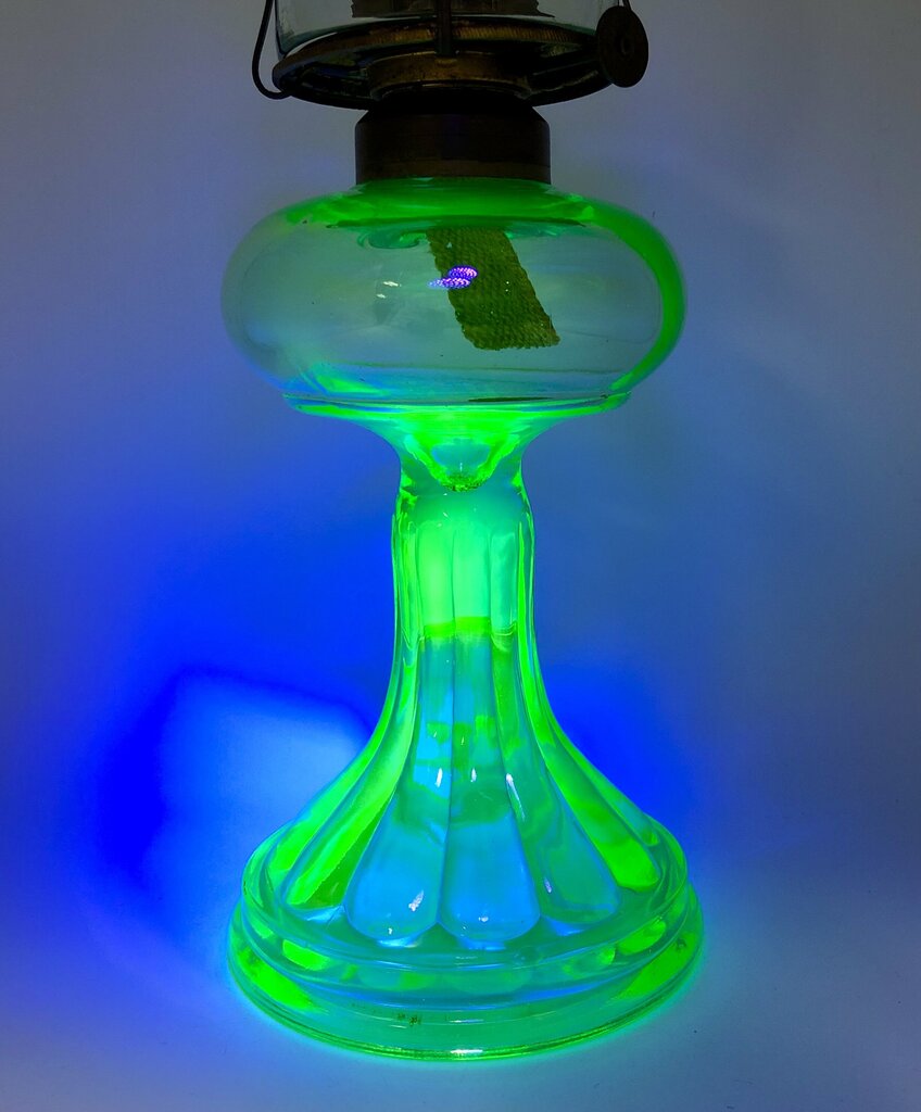 Vintage 1930’s Green Uranium Glass Hurricane Oil Lamp /b