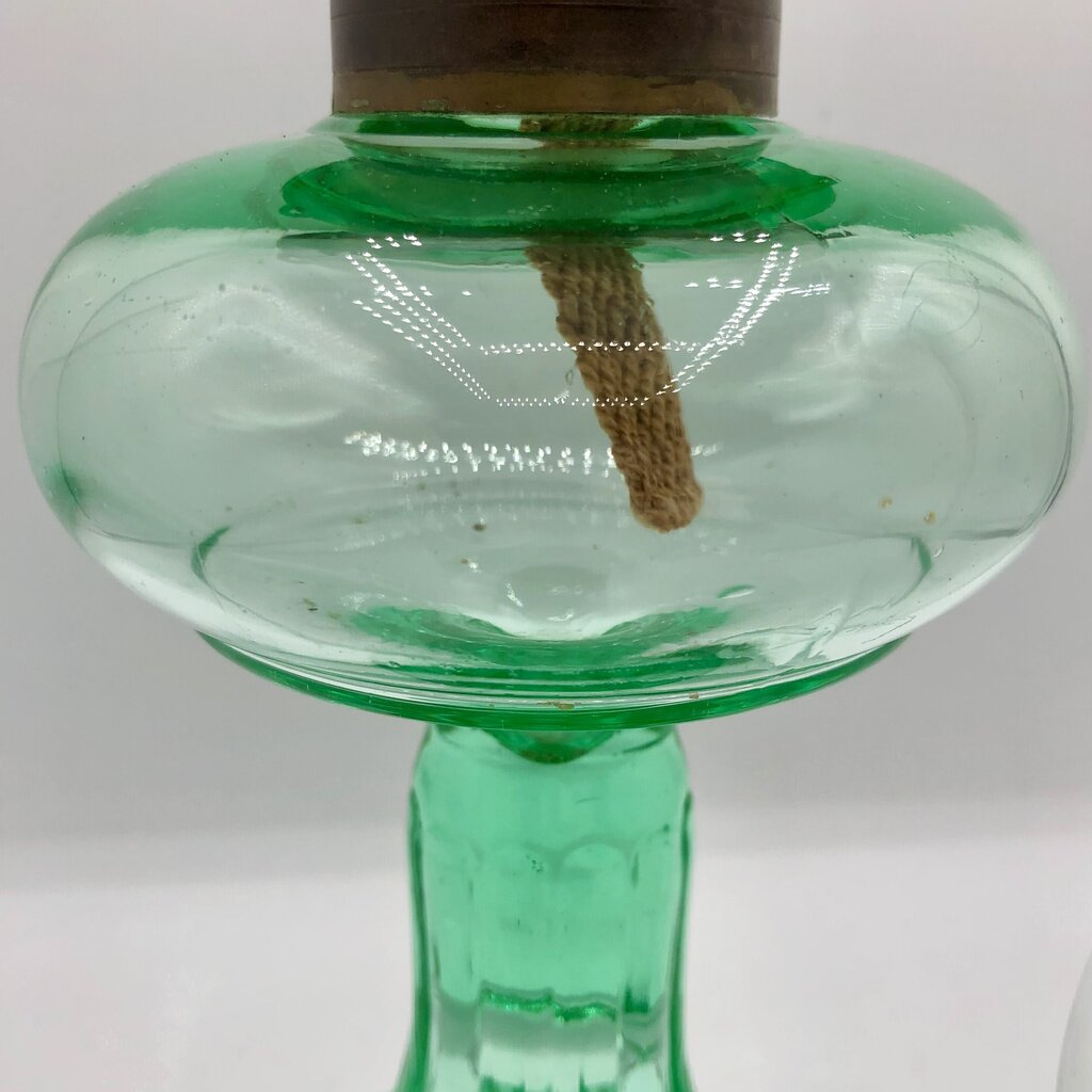 Vintage 1930’s Green Uranium Glass Hurricane Oil Lamp /b