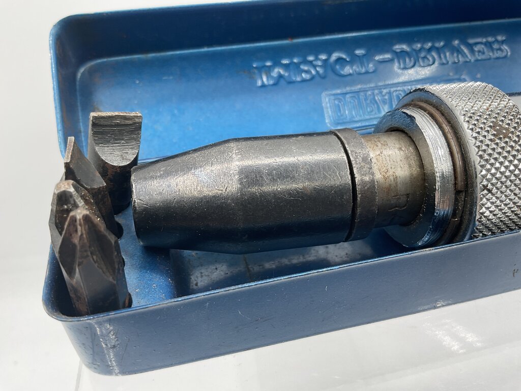 Vintage Duracraft No. 2500 Impact Driver Set w/Blue Metal Case /s