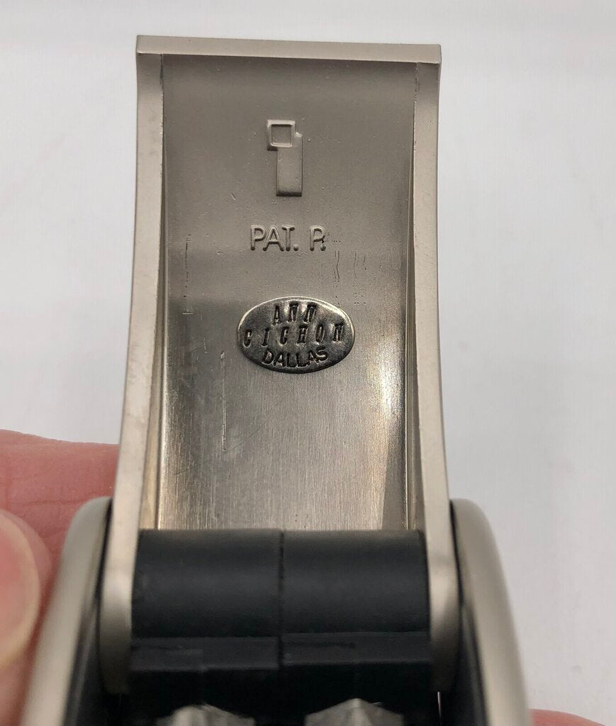 Ann Cichon Dallas Embellished Driver Bit Case /b