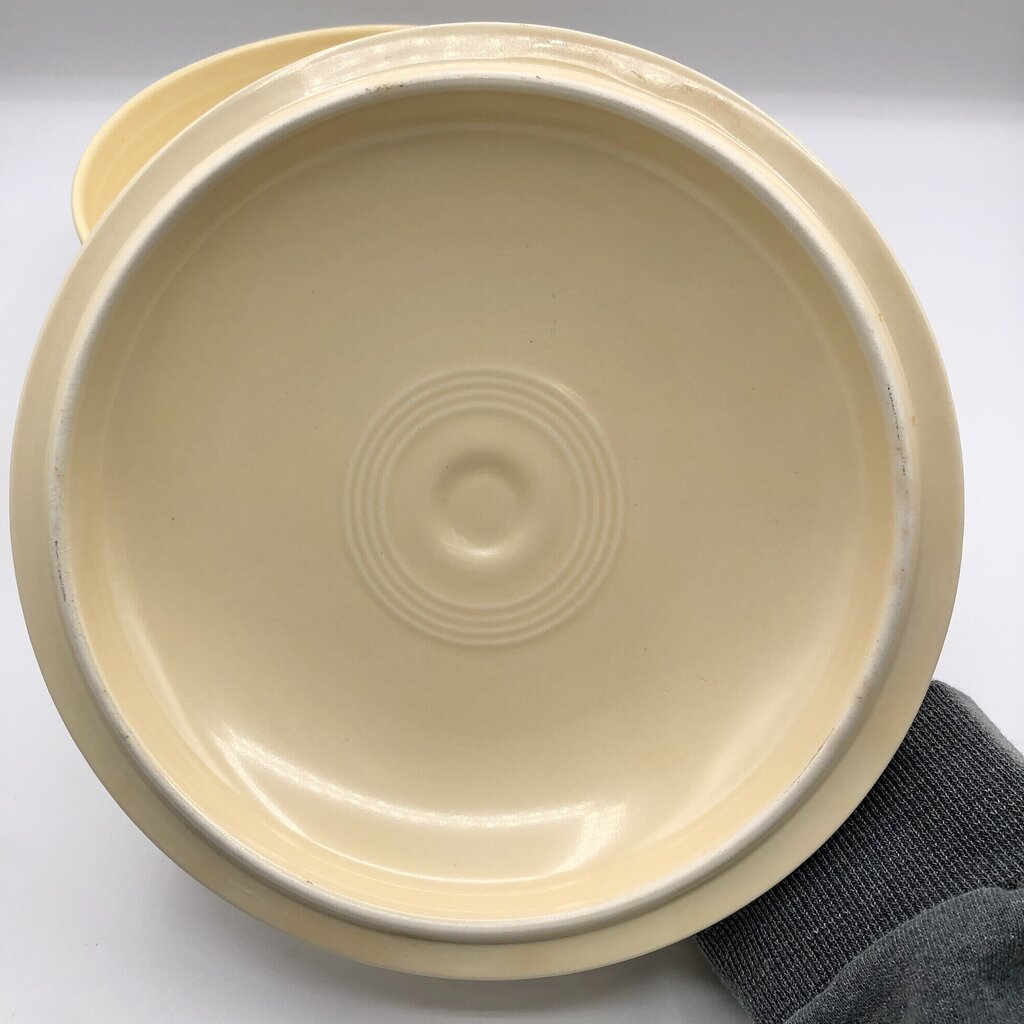 Vintage HLC Fiesta Fiestaware Ivory Covered Casserole Dish /b