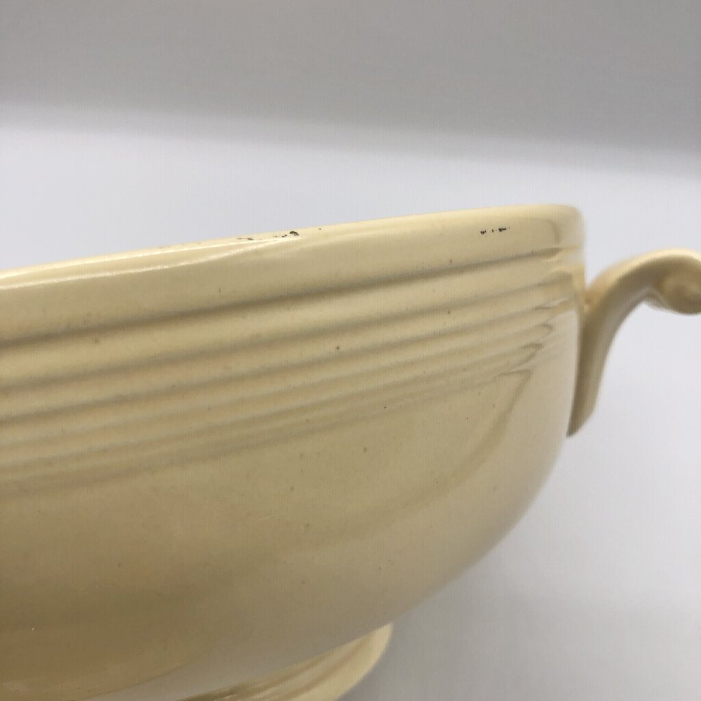 Vintage HLC Fiesta Fiestaware Ivory Covered Casserole Dish /b