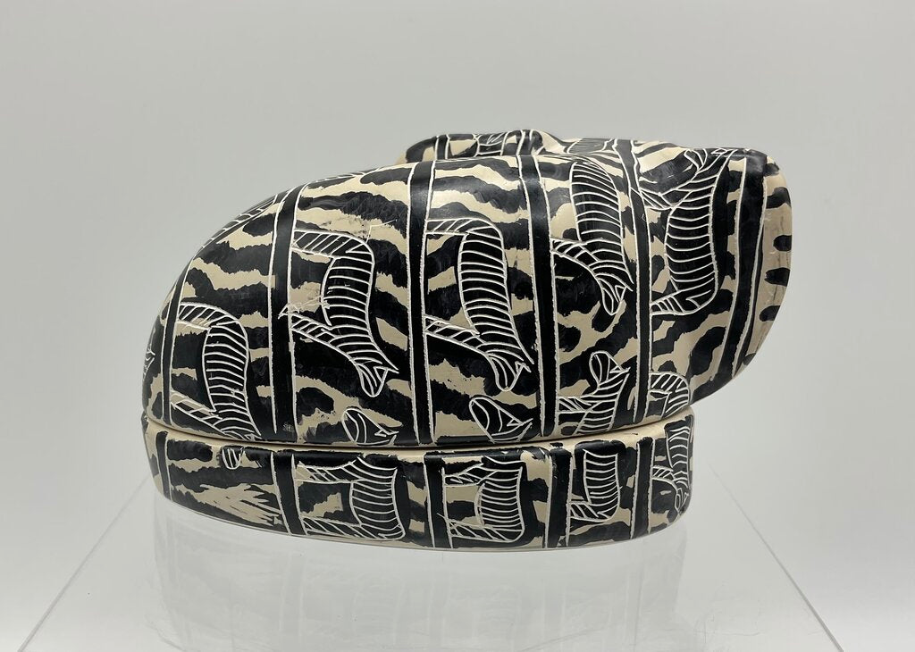 Vintage Genuine Besmo Hand Carved Soapstone Elephant Trinket Box Kenya /s