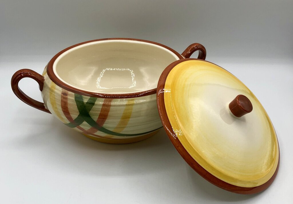 Vernon Kilns Vernonware Homespun Covered Casserole /b