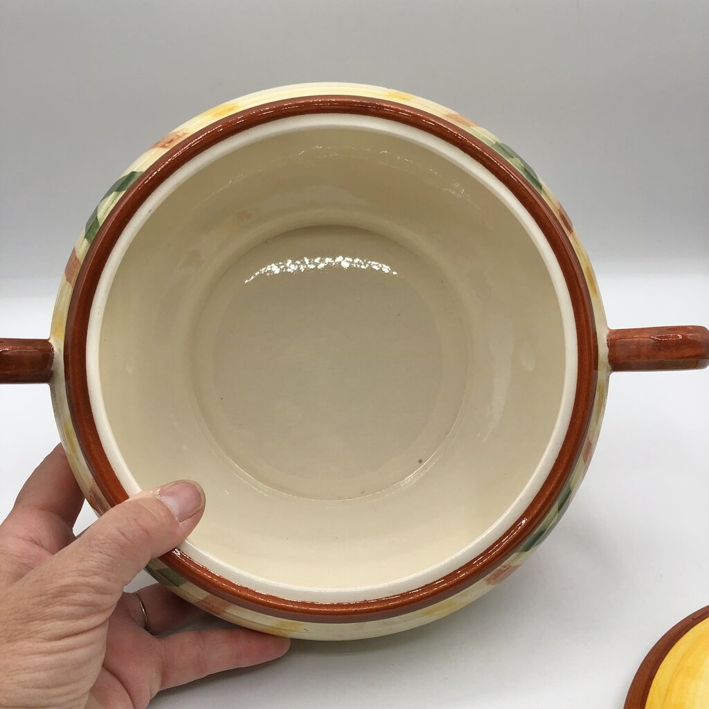 Vernon Kilns Vernonware Homespun Covered Casserole /b