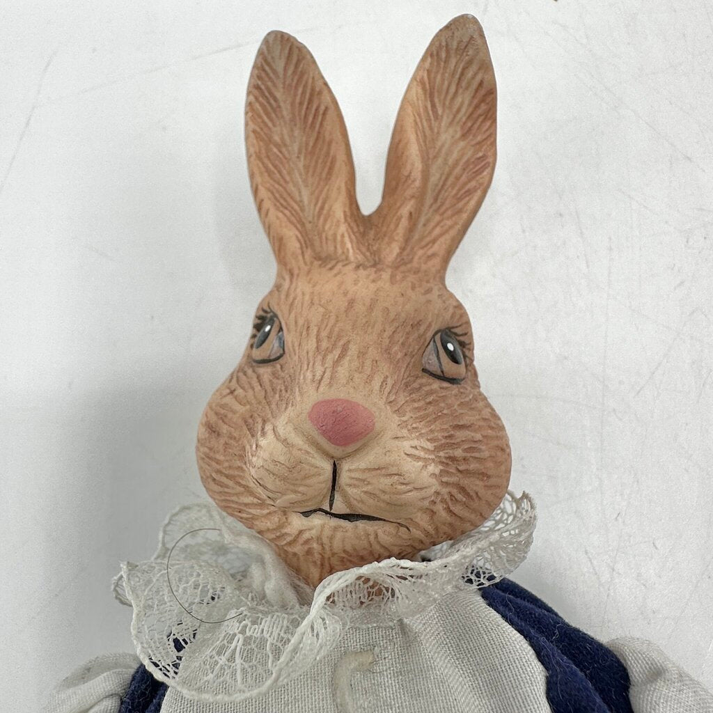 1994 Baxter & Smythe LTD Country Barnyard -BETSY & BILLY BUNNY10” Dolls Porcelain & Cloth /cb