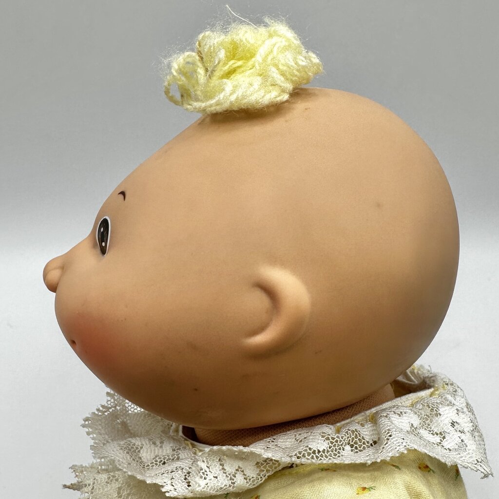 1985 Cabbage Patch Preemie Baby Doll 14” Blond Hair Brown Eyes Original Outfit /cb