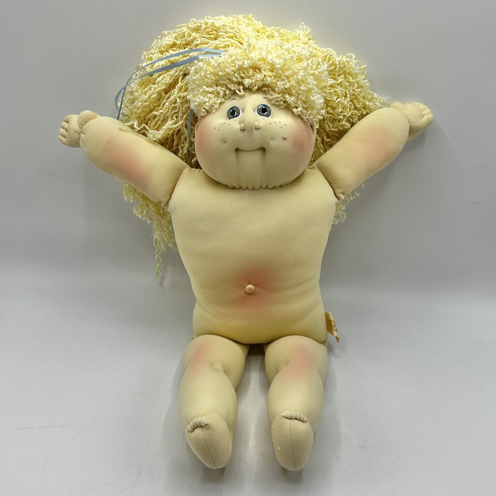 Vintage 1990 Cabbage Patch Soft Sculpture Doll Blue Eyes Blonde Hair No Papers/Clothes /cb