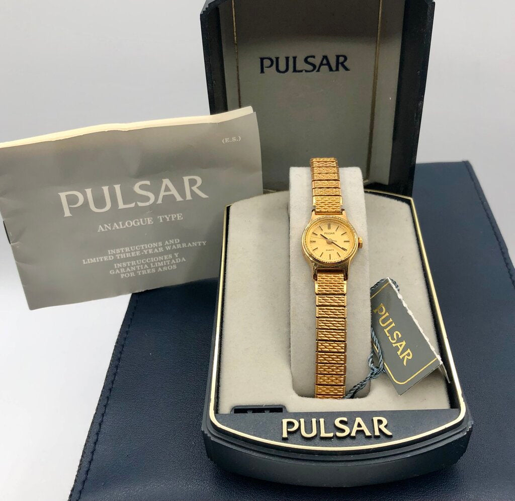 Vtg Ladies Pulsar Analog Quartz Watch w/ Original Box & Manual /b