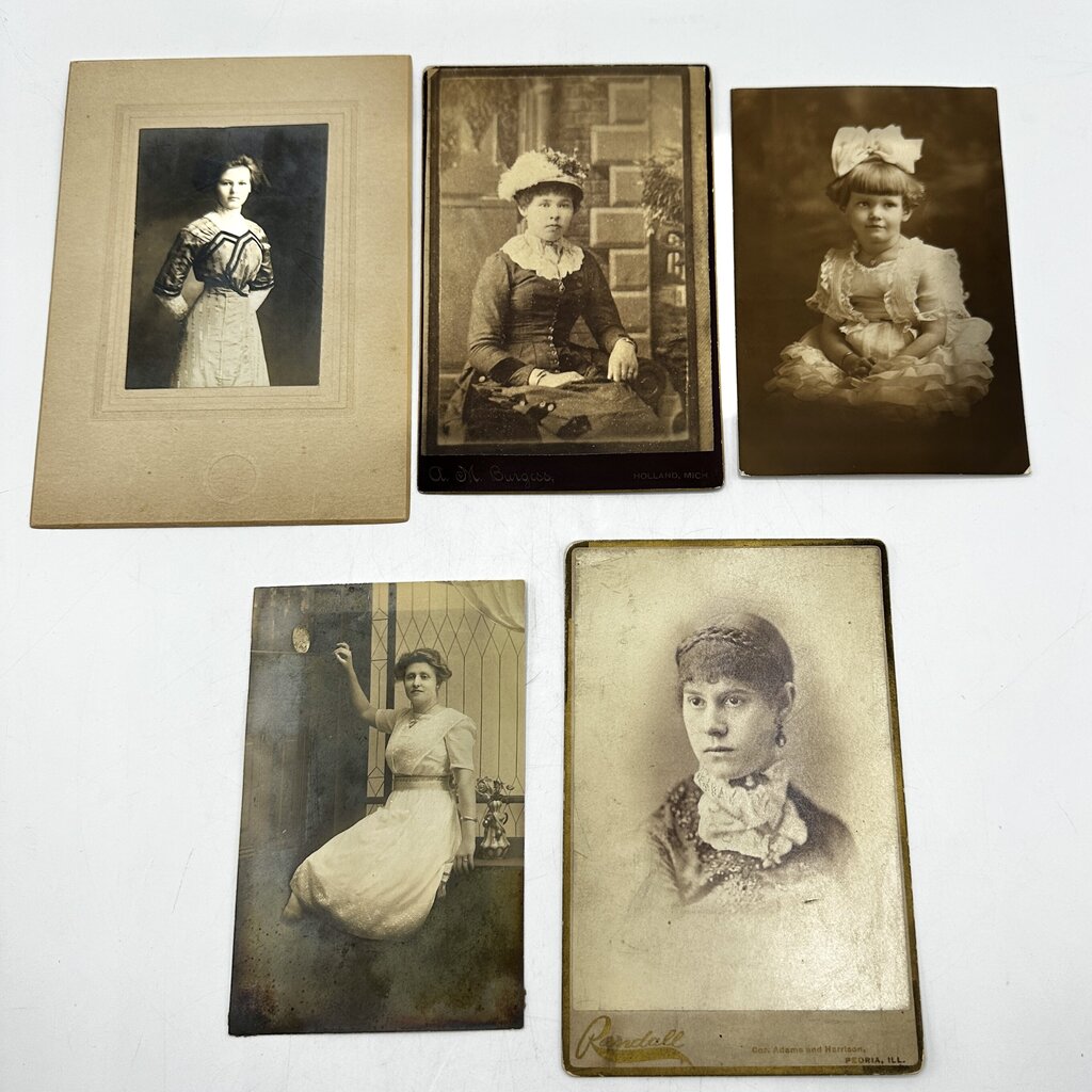 Lot of 36 Antique Photographs Victorian-Era-1920s - Ephemera, Collage, Art, Junk Journal /cb