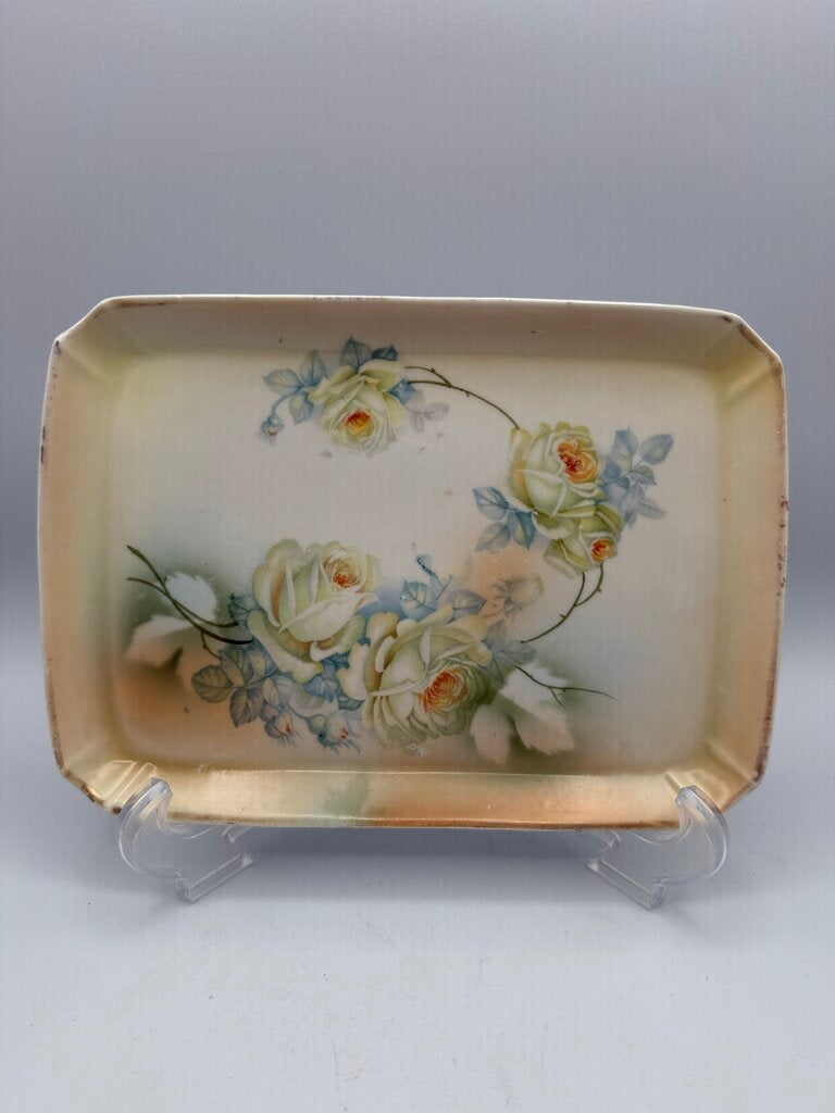 RS Prussia Vanity Dresser Set Roses /ro