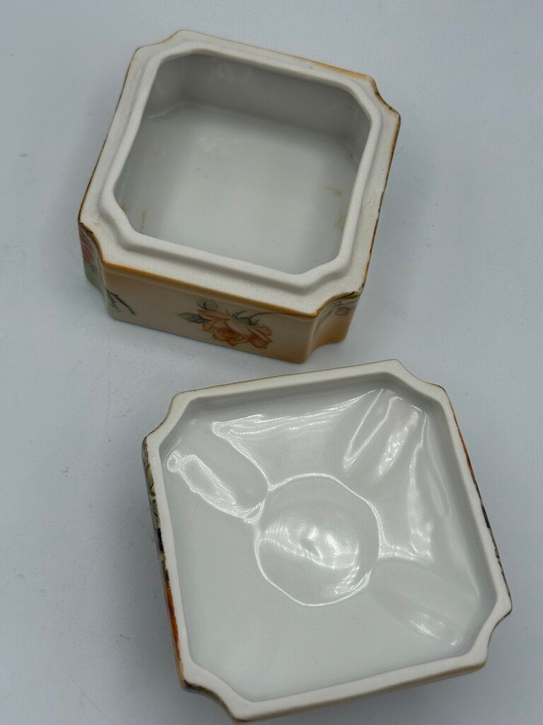 RS Prussia Vanity Dresser Set Roses /ro