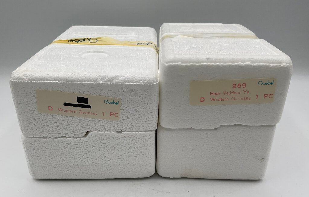 Lot of 2 Hummel Figurines (TMK6) “Hear Ye, Hear Ye” & “Little Fiddler” Figurines (No Boxes) /s