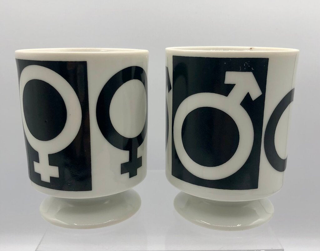 Vtg. 1970s MOD Male/Female Symbol Mug Set /b