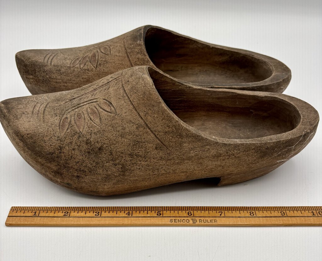 Vtg. Wooden Shoes/Clogs Hand Carved /j