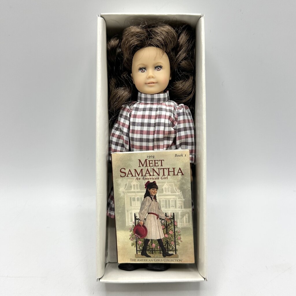 Vintage Pleasant Company American Girl 6 1/2” Mini Doll Samantha Parkington w/Box & Book /cb