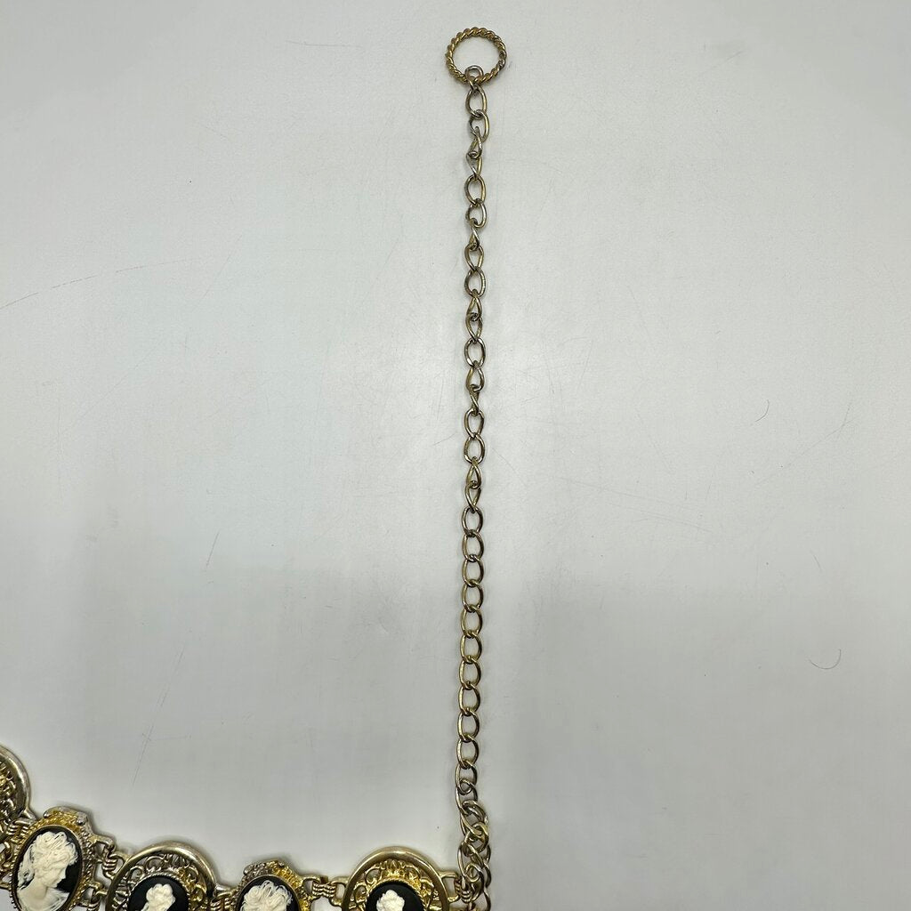 Vintage Harwill NY Women’s Cameo Belt-Statement Piece -Gold Tone Metal 36 Inches /cb