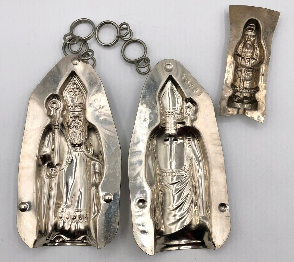 Father Christmas And Old World Santa Candy Molds /b