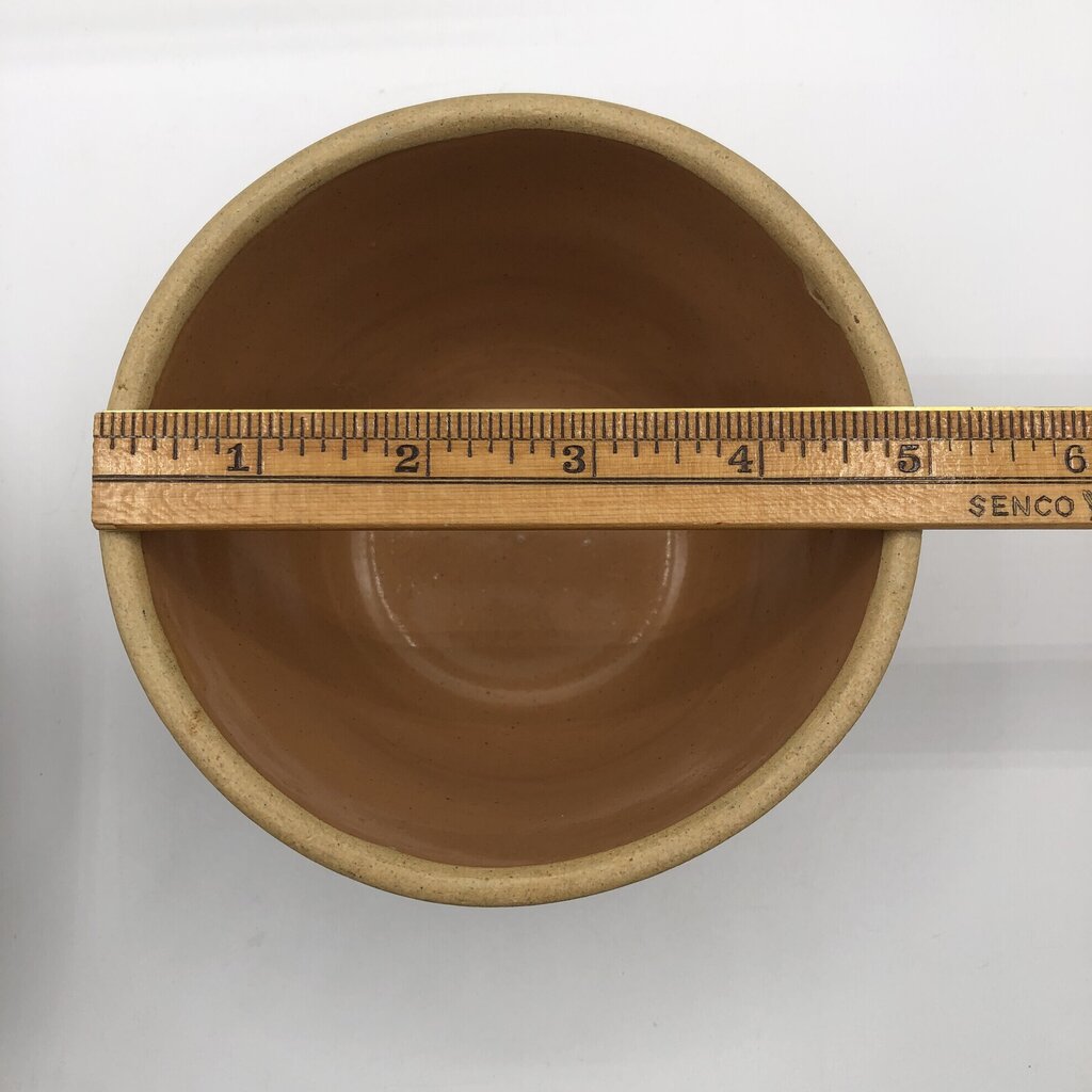 Pair 1920s Yellow Ware Nesting Bowls #5 & #6 USA /b