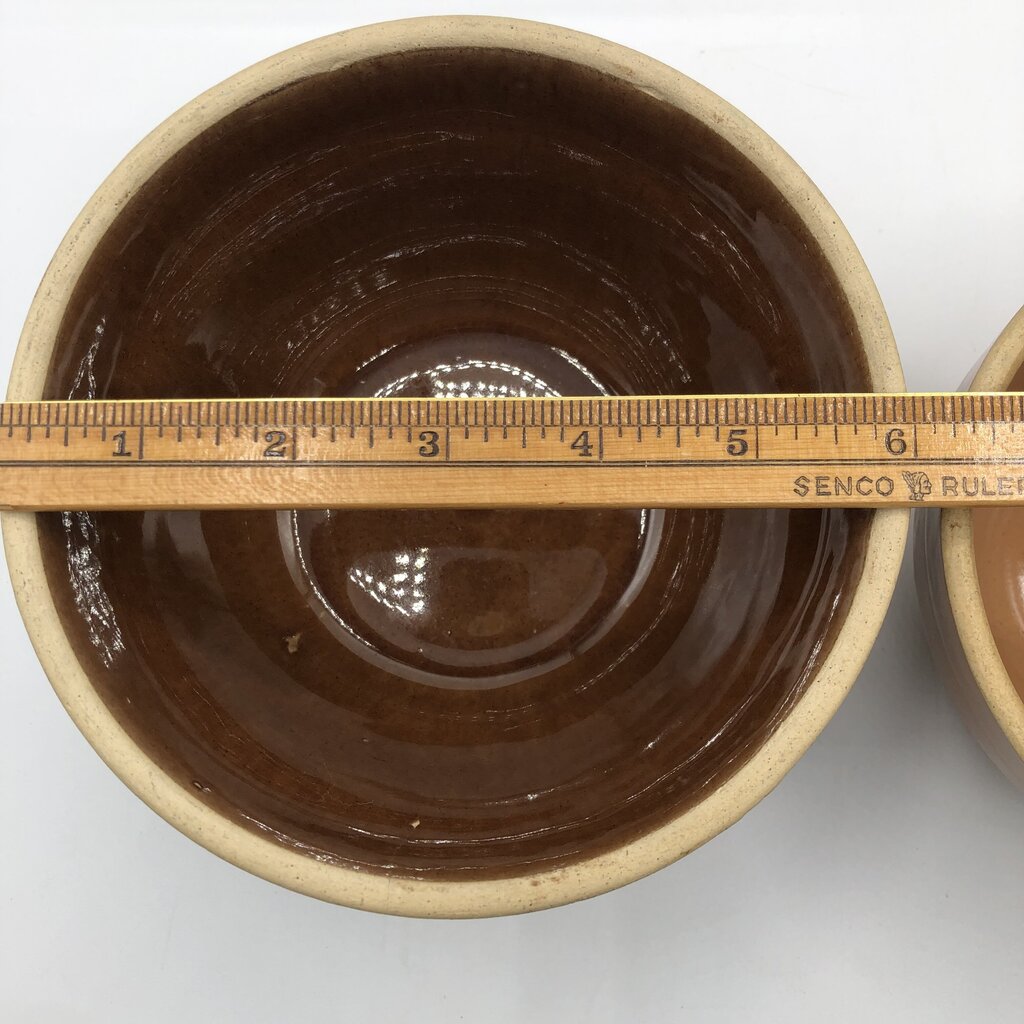 Pair 1920s Yellow Ware Nesting Bowls #5 & #6 USA /b