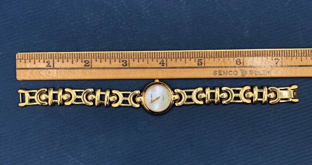 Pierre Cardin Pearlized Gold Tone Women’s Quartz Watch /b