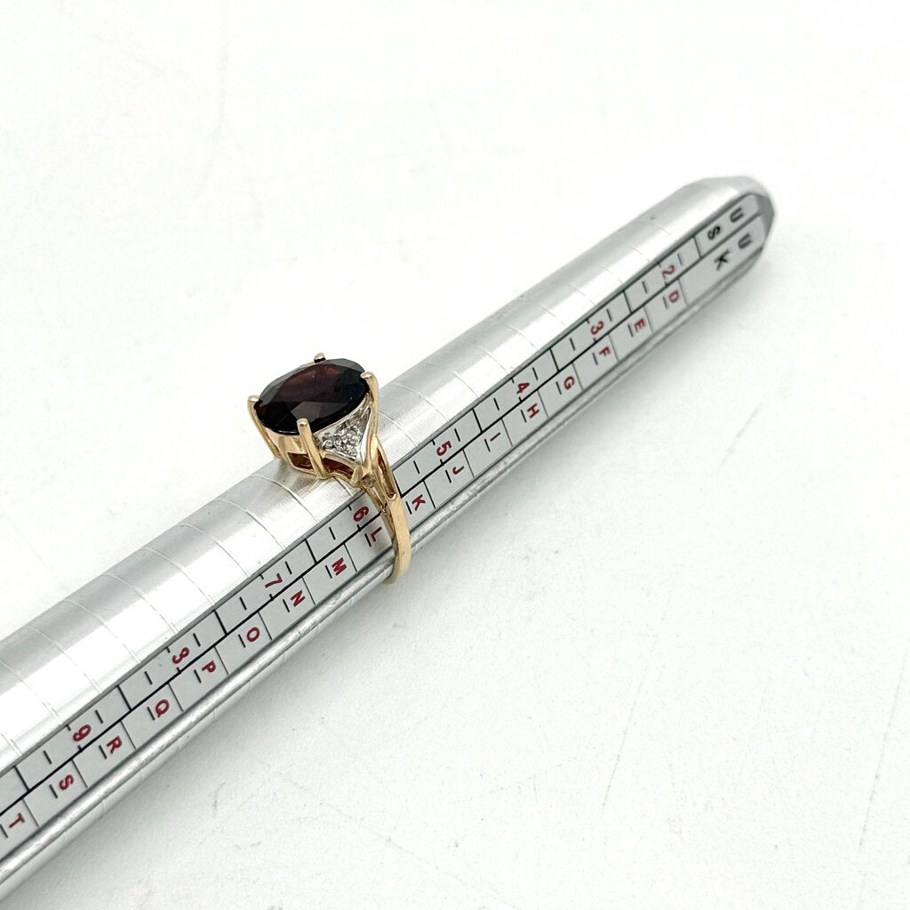 14k Yellow Gold Oval Cut Red Garnet w/ Melee Diamonds Ring