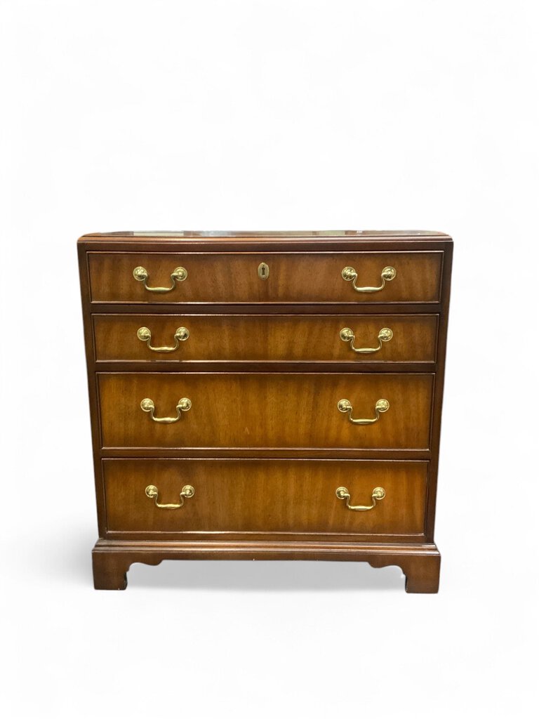 4 Drawer Kindel Nightstand