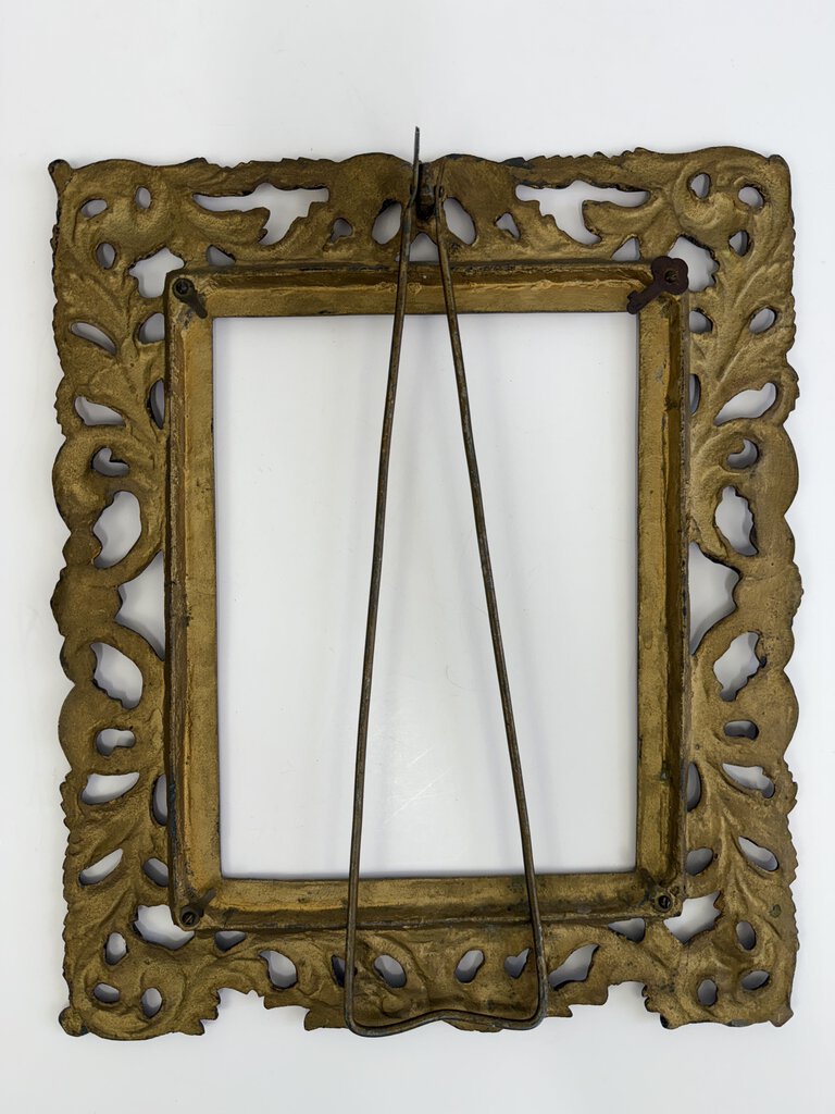 VTG Ornate Brass Gold Gilding 8”x10” Easel Back Frame /ro