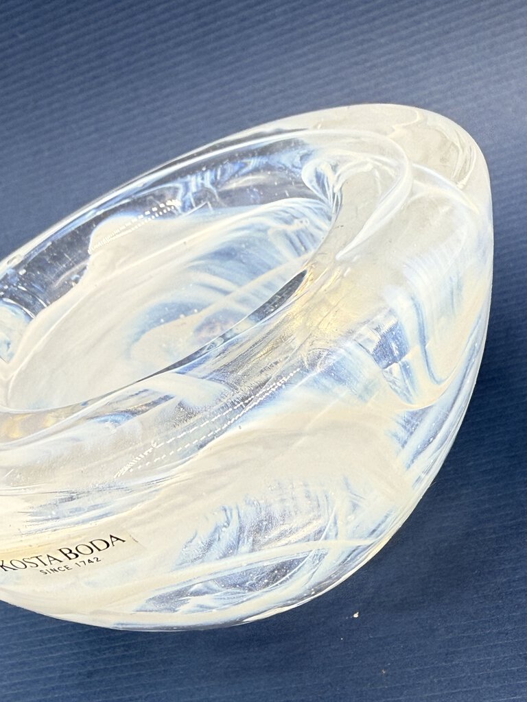 Kosta Boda Sweden White Swirl Art Glass Votive Bowl /ro
