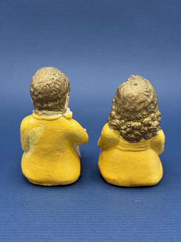 Vintage Chalkware Figurines Boy and Girl Reading Handpainted /ro