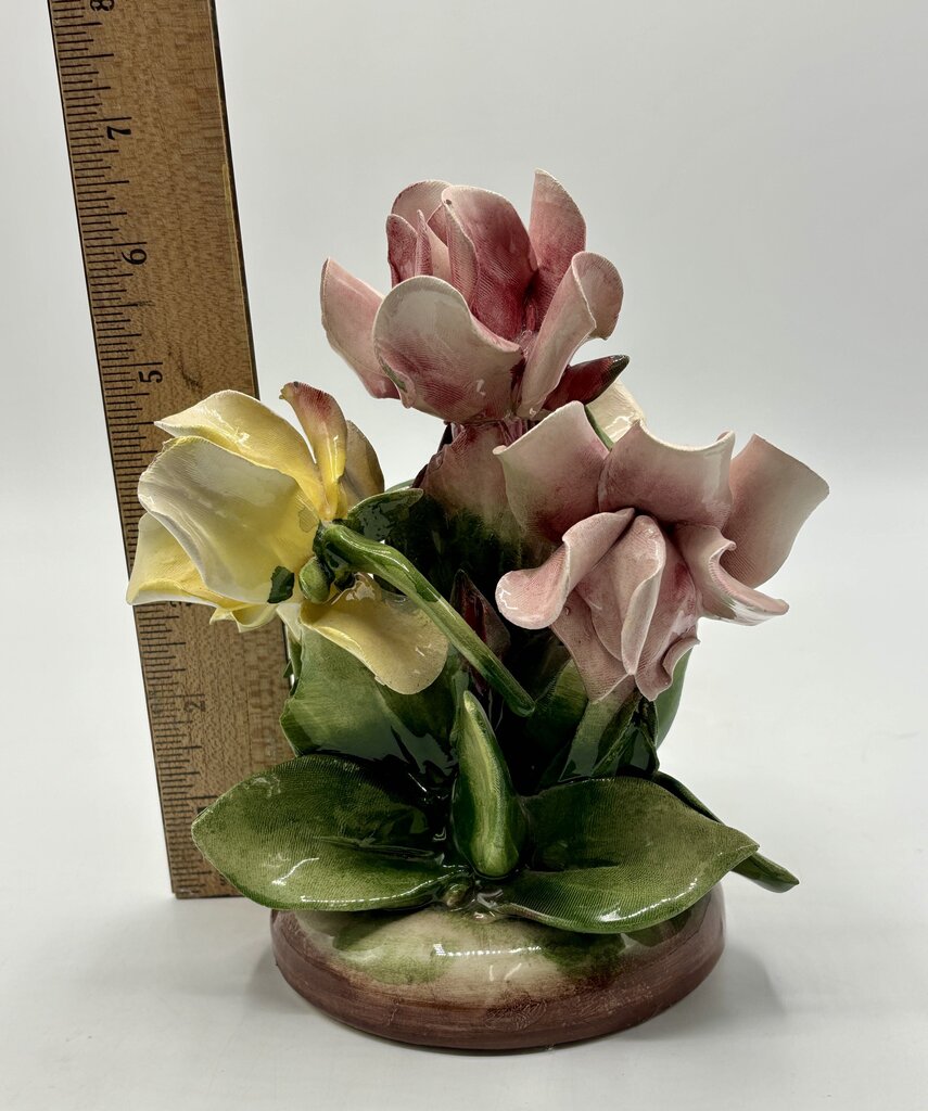 Capodimonte Flower Bouquet Roses /j