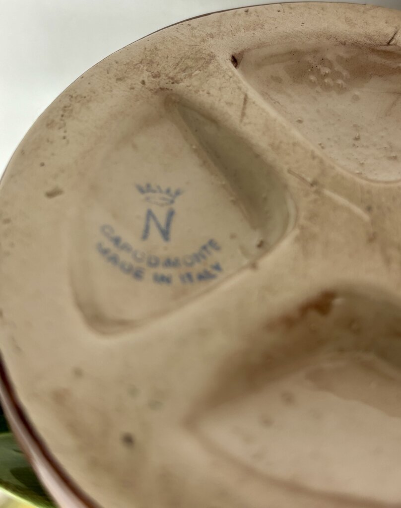 Capodimonte Flower Bouquet Roses /j