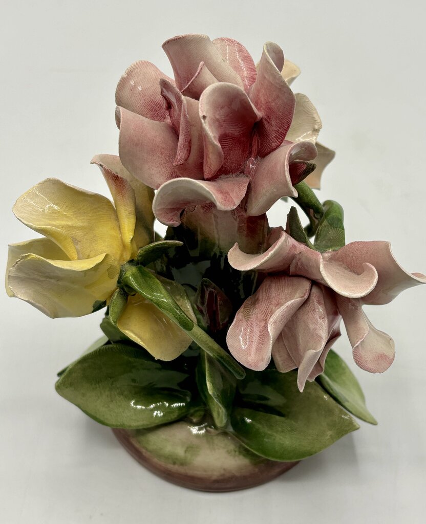 Capodimonte Flower Bouquet Roses /j