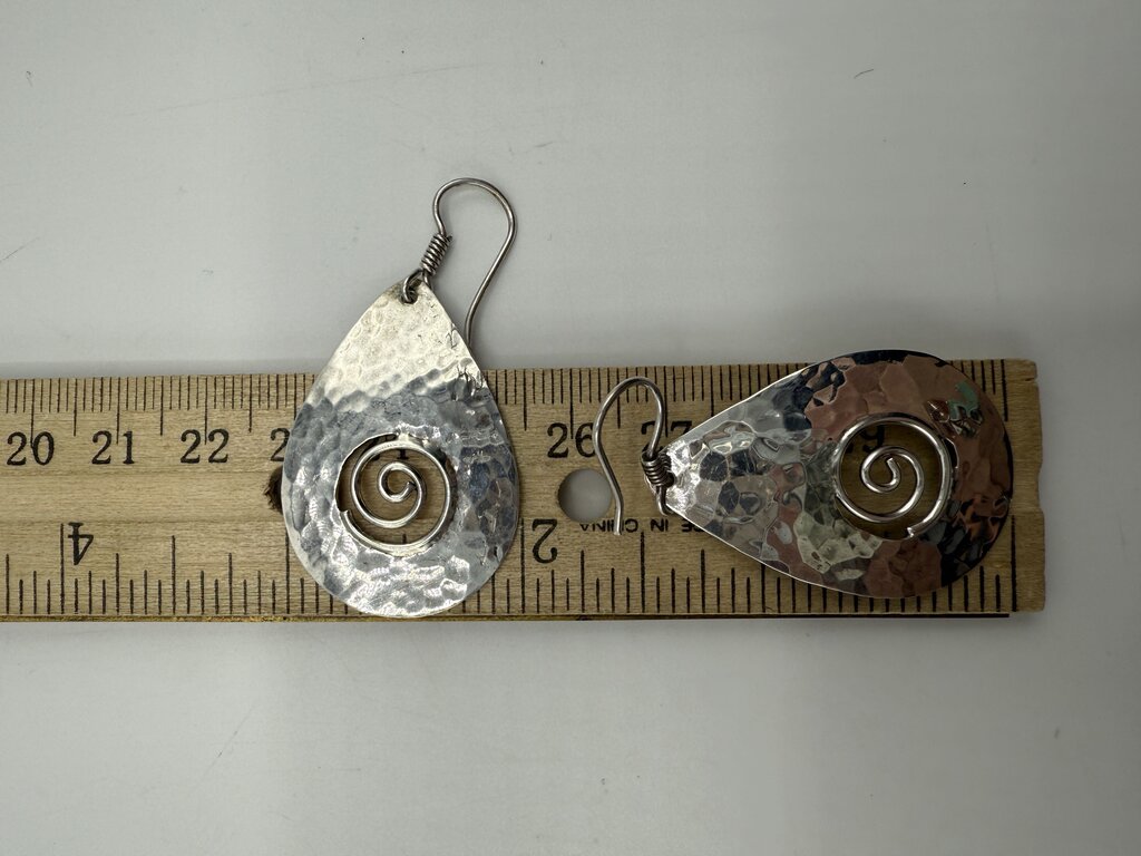 Mexico .925 Sterling Silver Hammered Teardrop Dangle Pierced Earrings /ro
