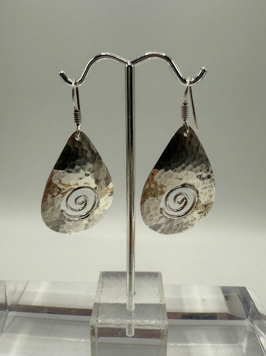 Mexico .925 Sterling Silver Hammered Teardrop Dangle Pierced Earrings /ro