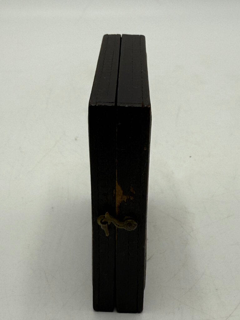 Antique Ambrotype Glass Plate Photograph of Man in Case /ro