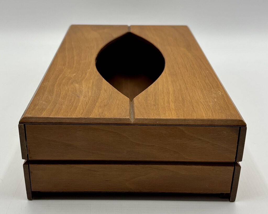 MCM Wood Tissue Box /j