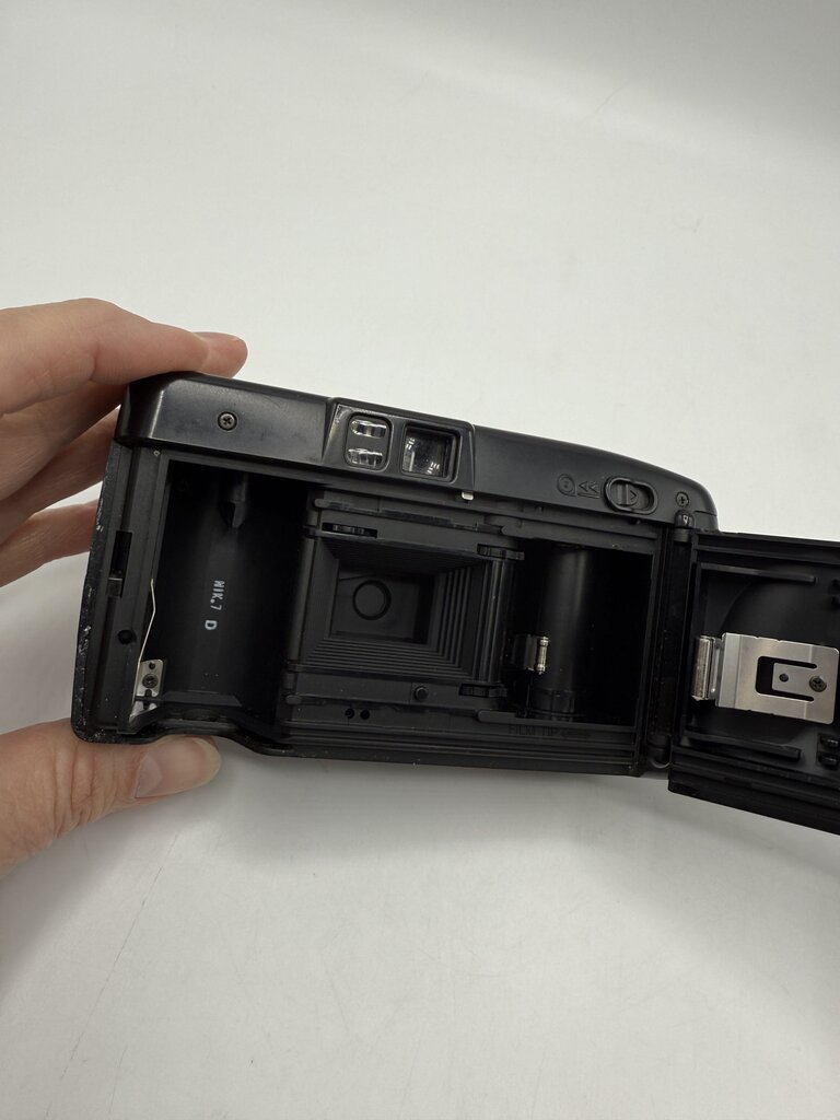 Olympus 35mm Trip Junior Point and Shoot Film Camera Works /ro